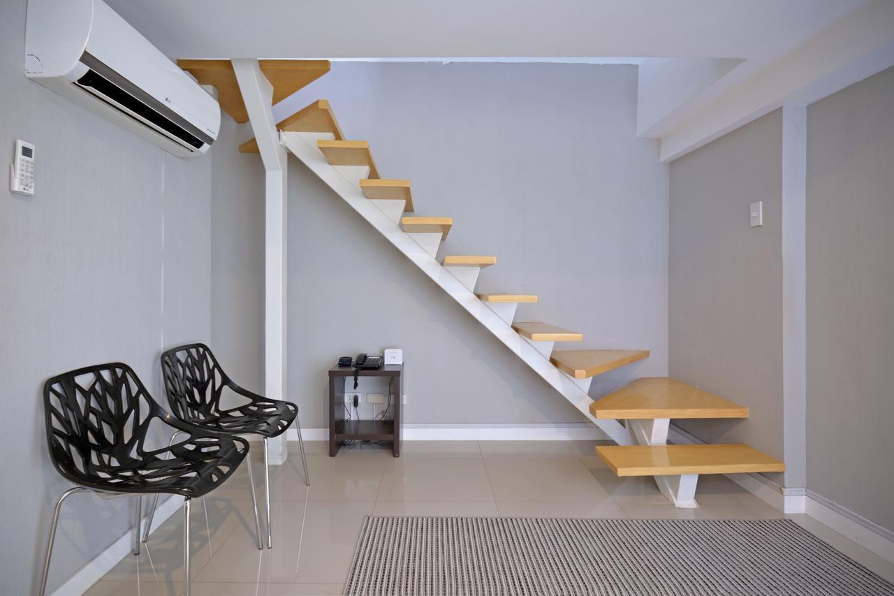 Victoria Soho Suites Маніла Екстер'єр фото