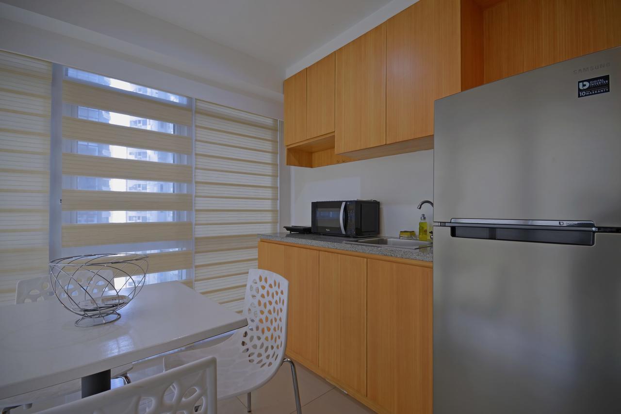 Victoria Soho Suites Маніла Екстер'єр фото